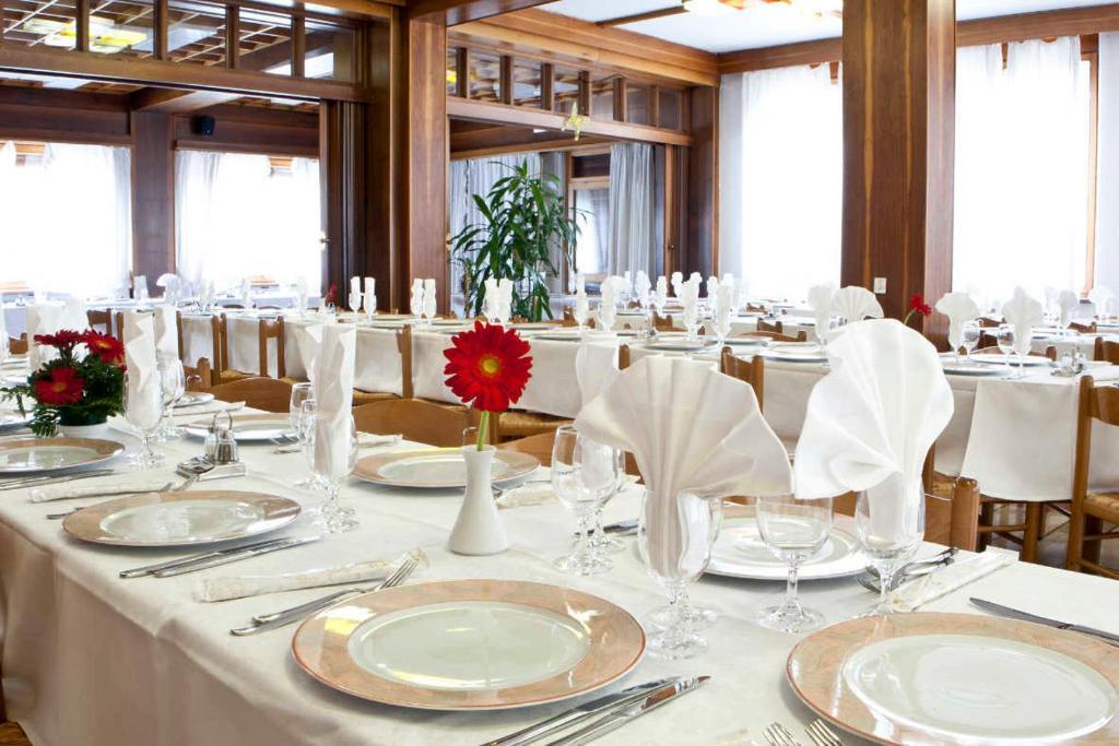 Hotel Dante Ponte nellʼAlpi Buitenkant foto