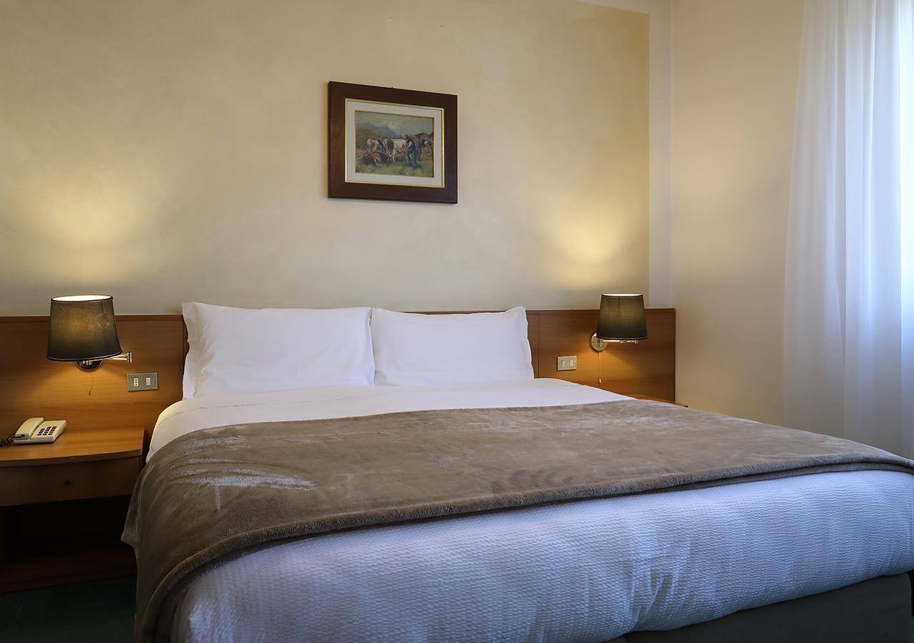 Hotel Dante Ponte nellʼAlpi Buitenkant foto